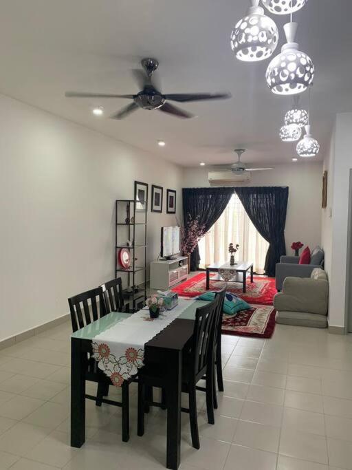 Homestay Σαχ Αλάμ Εξωτερικό φωτογραφία